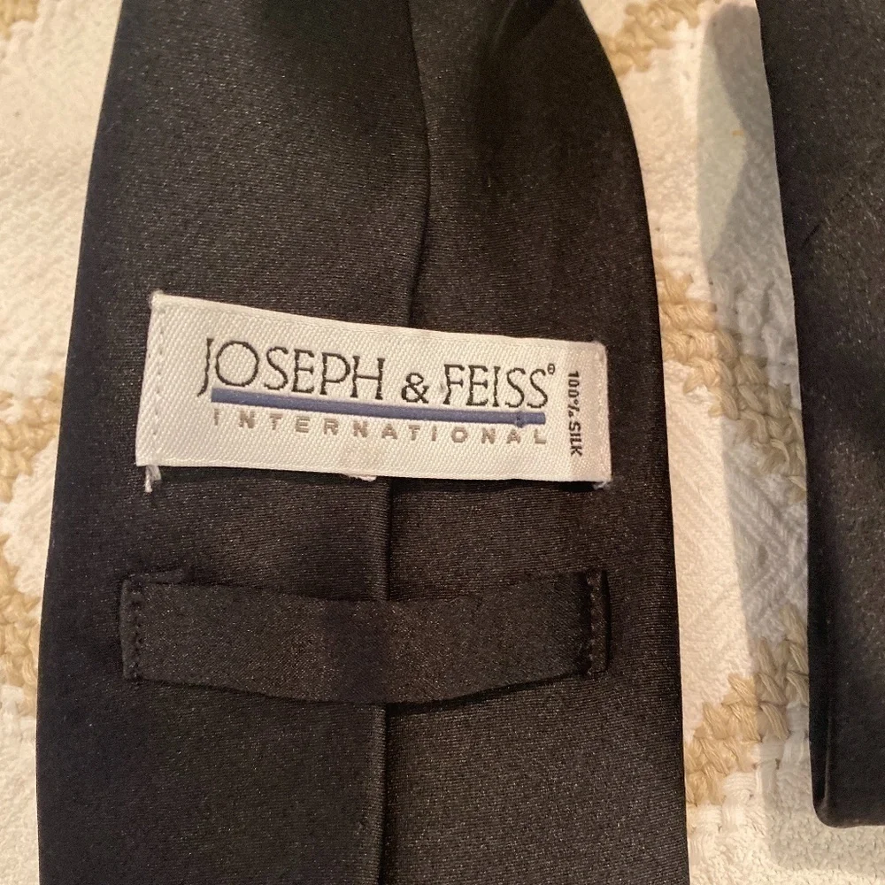 Set of 4 ties